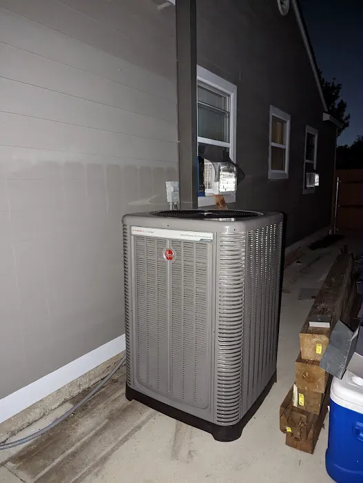 Hot & Cool Heating and Air Conditioning Picture 7