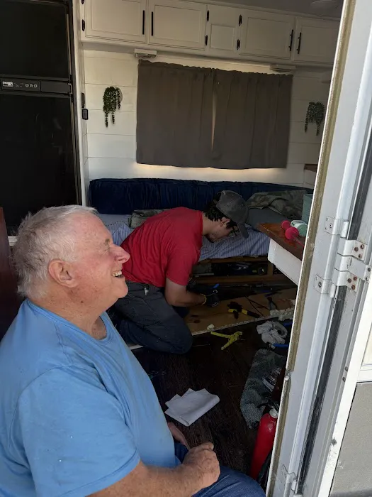 RV EMT - Mobile Repair Service & RV Parts Store Picture 2