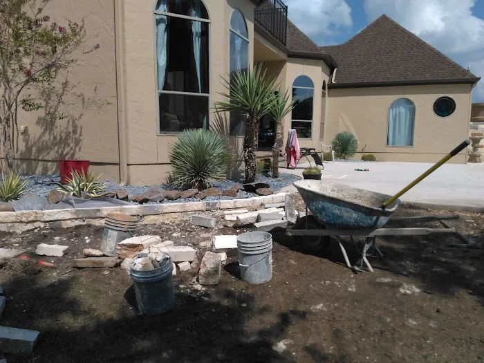 HILL COUNTRY AIR Picture 2