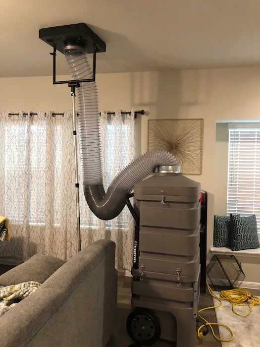 Professional Air Duct Cleaning Picture 4