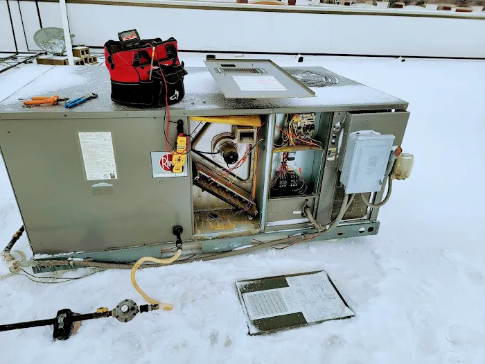 R3 A/C & Heating Picture 10