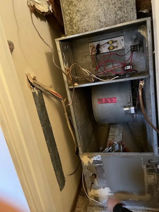 J and Sons Air Conditioning Picture 6