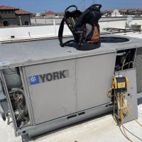 Supreme Heating & Cooling, Inc. ico