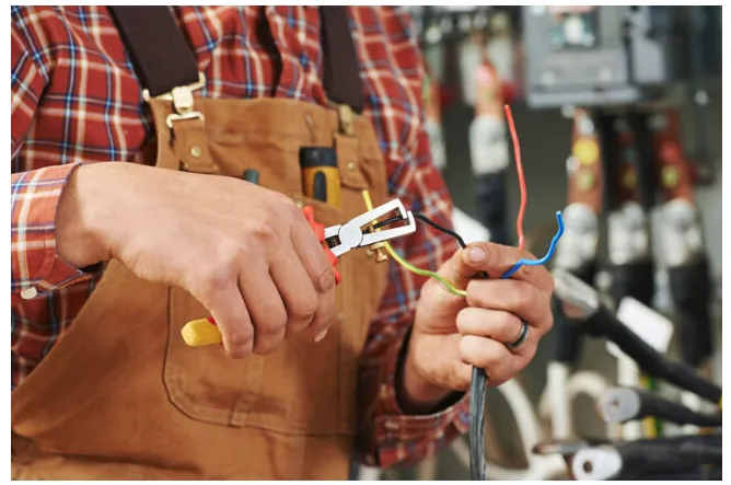 Circle-E Facility & Home Services Picture 10