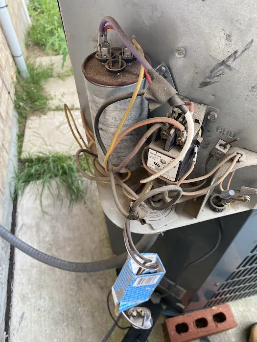 Loya’s HVAC Picture 10