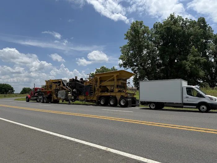 Scott's Refrigeration Truck Trailer and Tires Picture 2