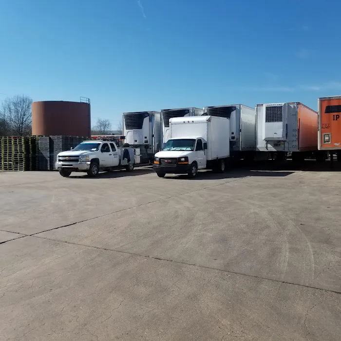 Scott's Refrigeration Truck Trailer and Tires Picture 9