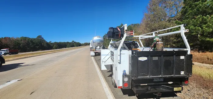 Scott's Refrigeration Truck Trailer and Tires Picture 5