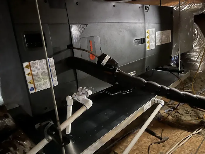 Crazy AC Guy Picture 10