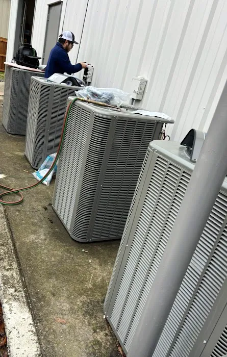 Saul Ramirez Heating & AC Picture 4