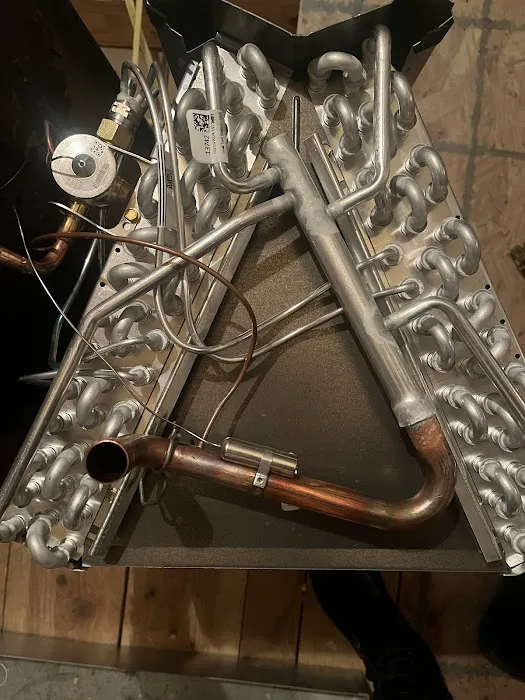 RED MAPLE AIR LLC Picture 10