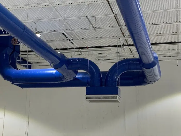 Tom's Commercial, Inc. Picture 2