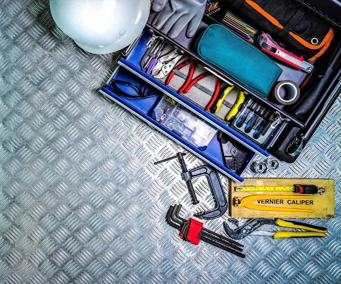 Tom's Commercial, Inc. Picture 10