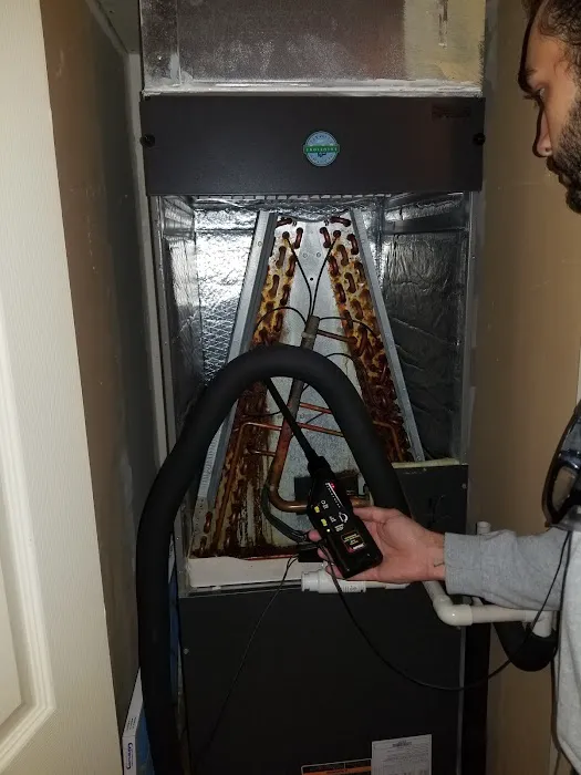 Bill Lee Co Picture 1