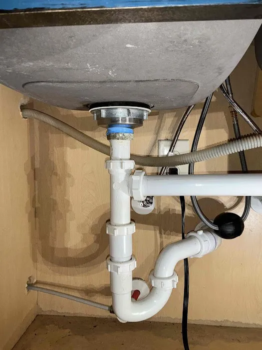 Christmas Air Conditioning and Plumbing Picture 1