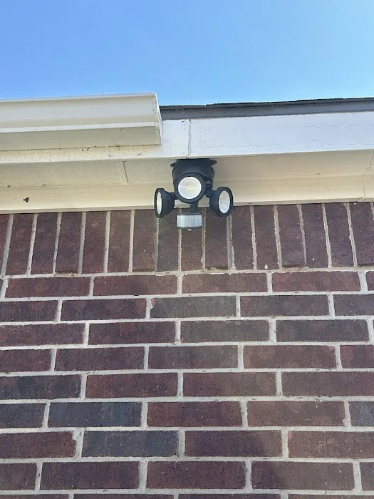 Milestone Electric, A/C, & Plumbing Picture 10