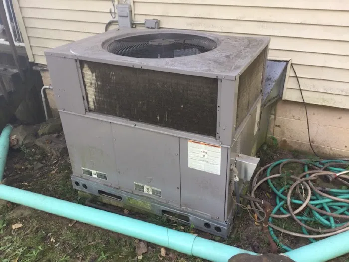 Tom's Heating & Air Conditioning Picture 2