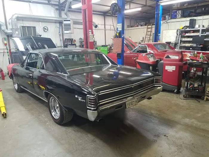 M&M Exhaust & Automotive Picture 1