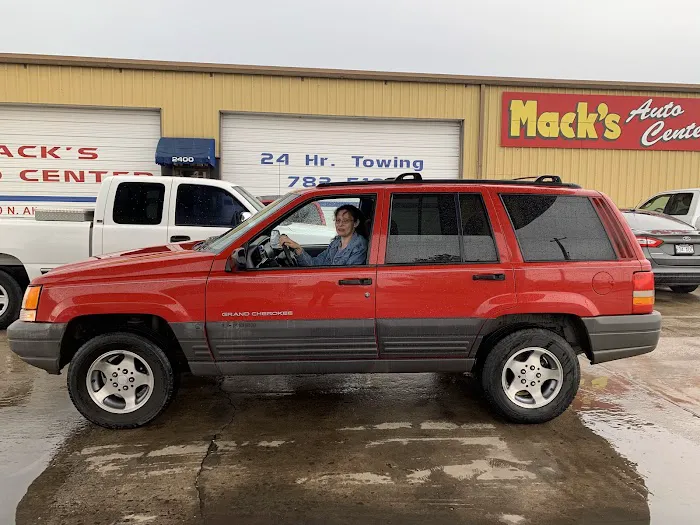 Mack's Auto Repair & Tow Service Picture 5