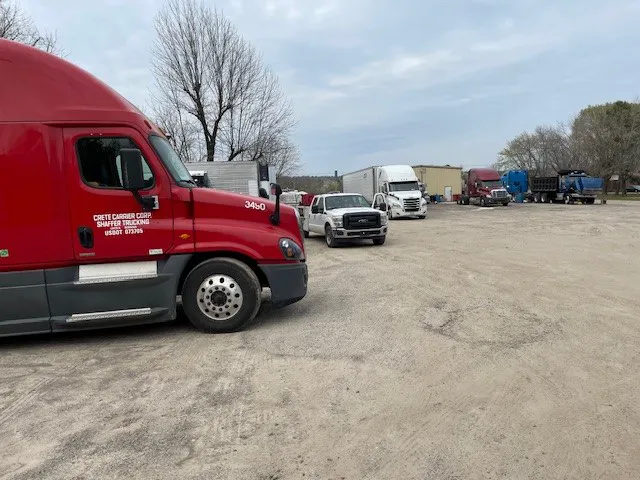 Highway 64 Truck and Trailer Repair Picture 10