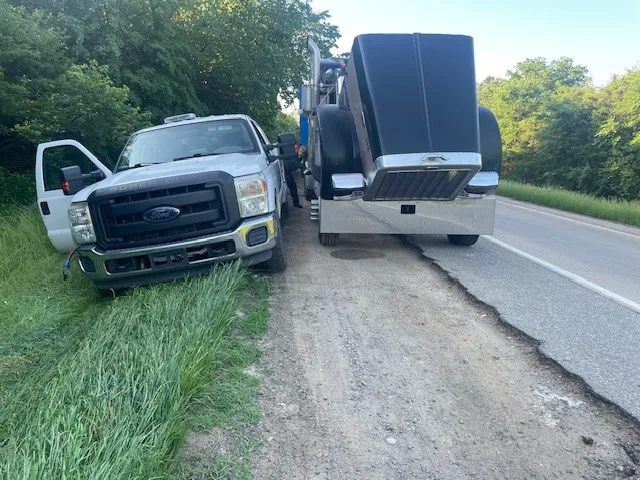 Highway 64 Truck and Trailer Repair Picture 6