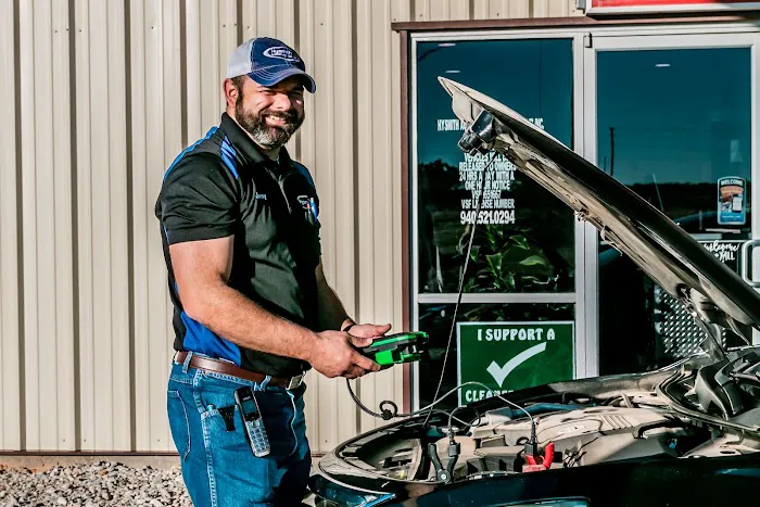 Hysmith Automotive and Truck Repair Picture 1