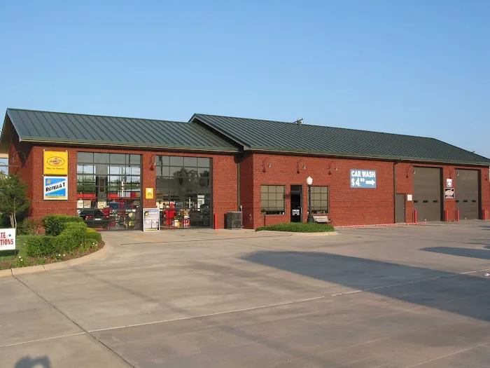 Hunter's Oil Depot Picture 6