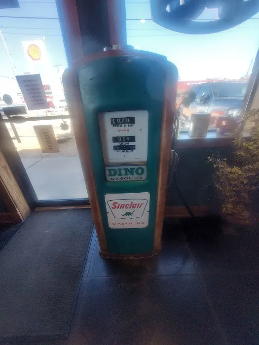 Hunter's Oil Depot Picture 4