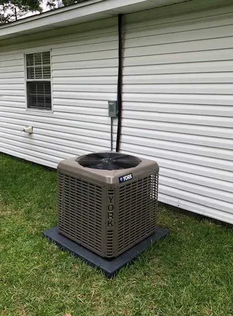 J & B Air Conditioning, Heating, & Gutters Picture 4