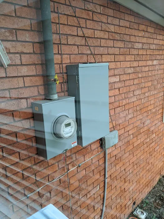 Derrick Fields Electrical Heating & Air Services Picture 7