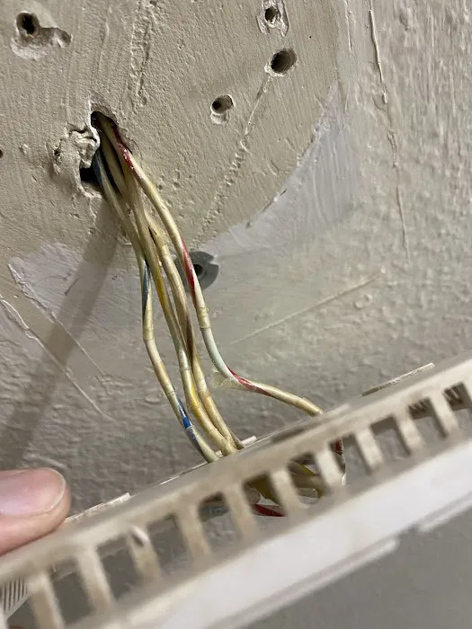 Robinson Air Picture 2