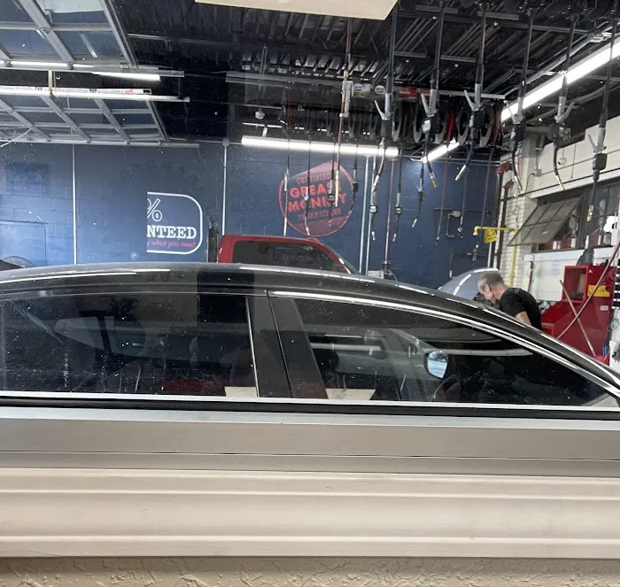 Grease Monkey Picture 9