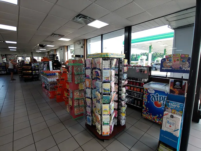 TA Truck Service Picture 3