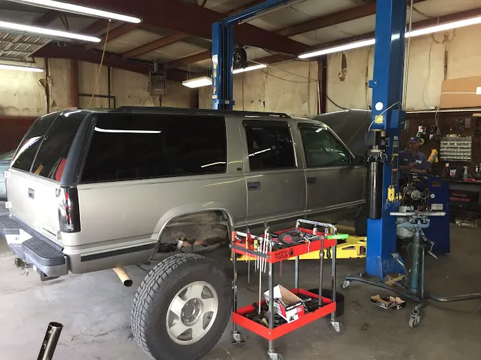 Guignard Auto Service Picture 4