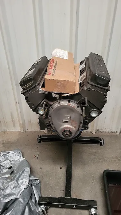 M & M Auto + Truck Repair Picture 1