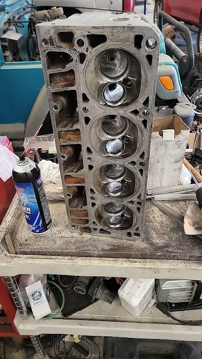 M & M Auto + Truck Repair Picture 3