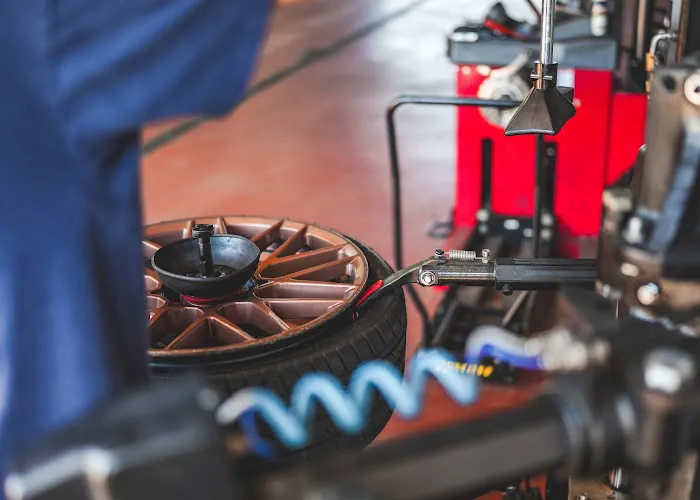 Advantage AC, Tire & Repair Picture 4