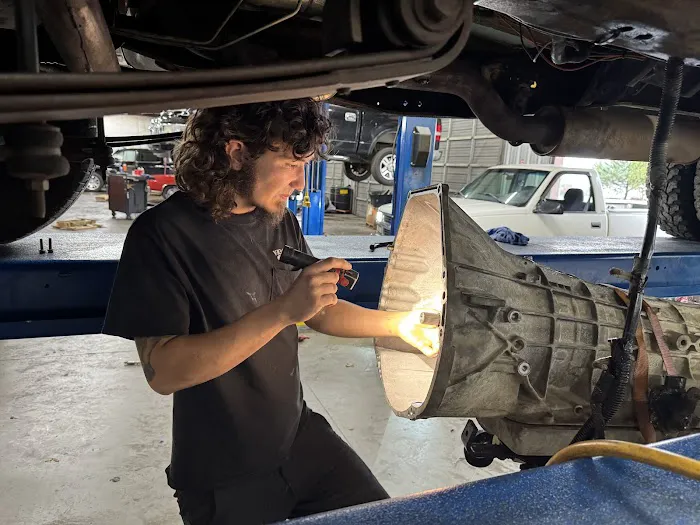 Advantage AC, Tire & Repair Picture 9