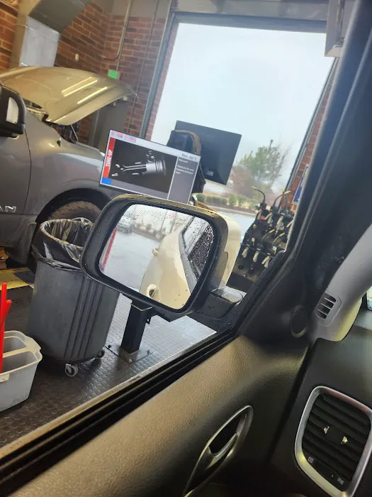 Express Oil Change & Tire Engineers Picture 5