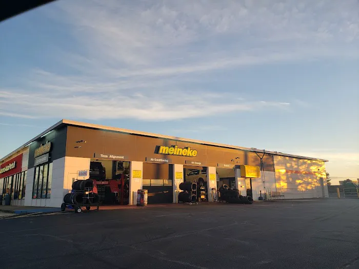 Meineke Car Care Center Picture 5
