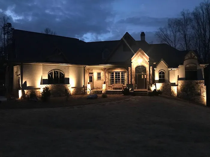 Strada Services Picture 1