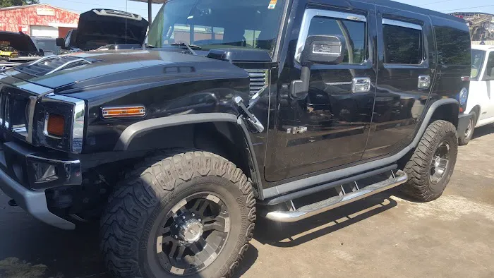 Payless Automotive Picture 3