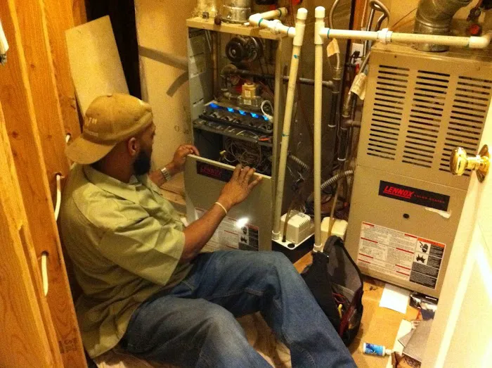 Indoor Weatherman Heating, Air & Commercial Refrigeration Picture 1