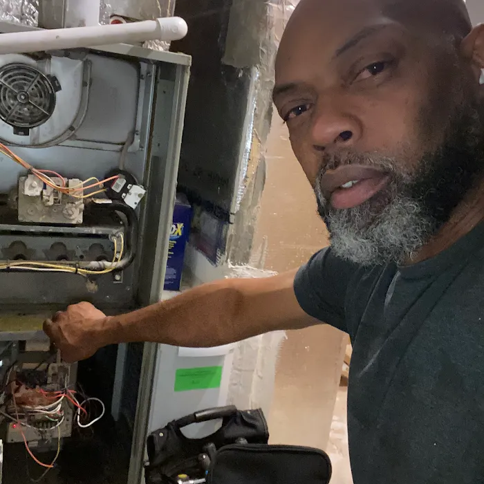 Indoor Weatherman Heating, Air & Commercial Refrigeration Picture 4