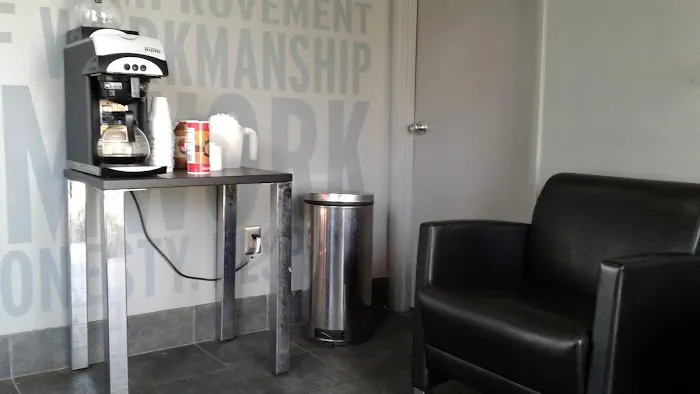 Express Oil Change & Tire Engineers Picture 1