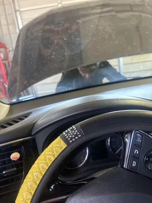 Express Oil Change & Tire Engineers Picture 2