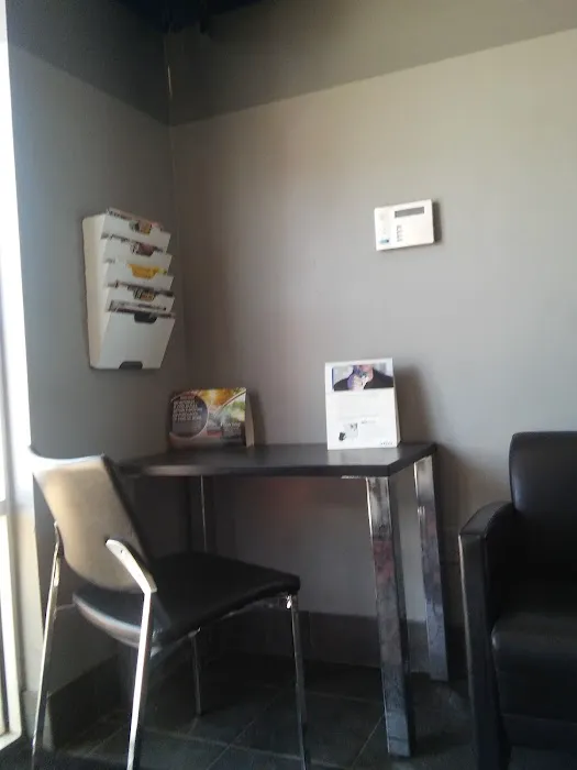 Express Oil Change & Tire Engineers Picture 4