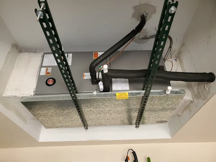 5 Star Air Picture 4