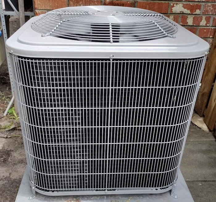 B & D Heating and Air Conditioning Picture 3