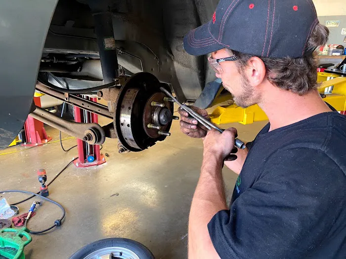 MasterTech Auto Repair Picture 8